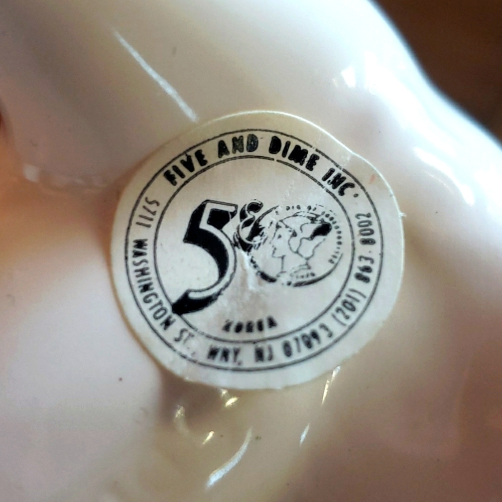 Pee Dalmation puppy salt or pepper shaker. - Picture 7 of 15
